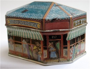 Little sewing tin