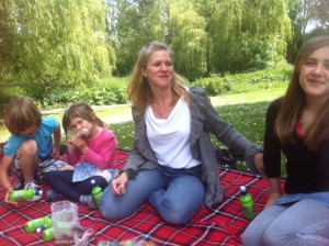 Gwen's picnic blanket having an outing to the park with the Stransom family